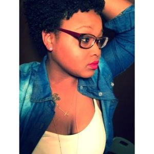 Meet your Posher, Taye