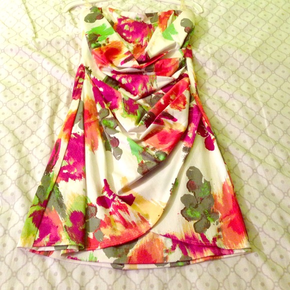 Dress semi-formal size: 5