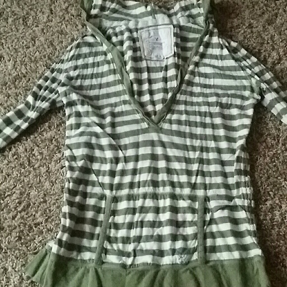 American eagle pullover