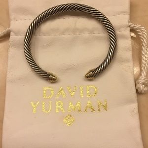 Cable bracelet