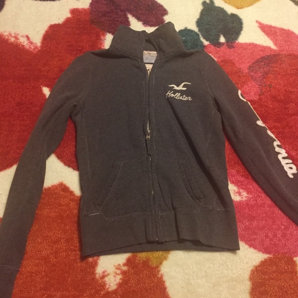 Hollister zip up - Picture 1 of 3