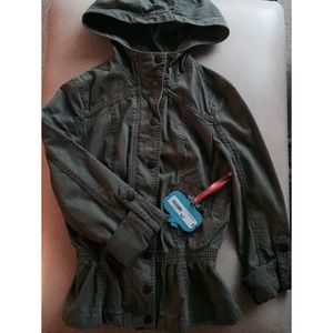 L'AMOUR Olive outerwear