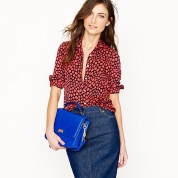 SOLD❤️Factory silk heart throb shirt - Picture 4 of 4