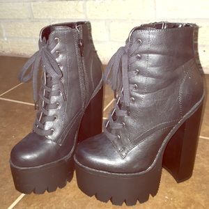 Platform boots