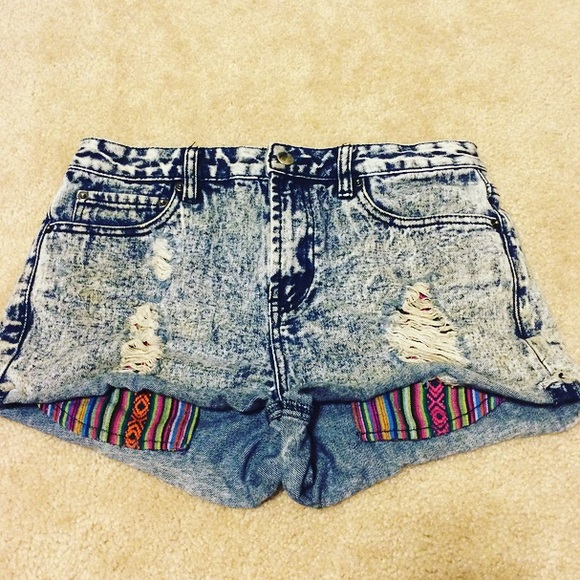 High waist acid wash denim shorts