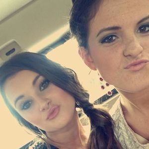 Meet your Posher, Caroline