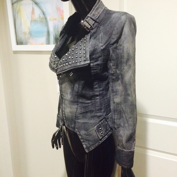 🆕  JACKET - Picture 2 of 4