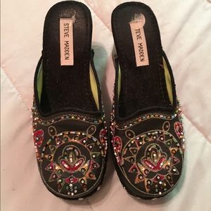 🎉🎉 Host Pick🎉🎉 Steve Madden embellished clogs