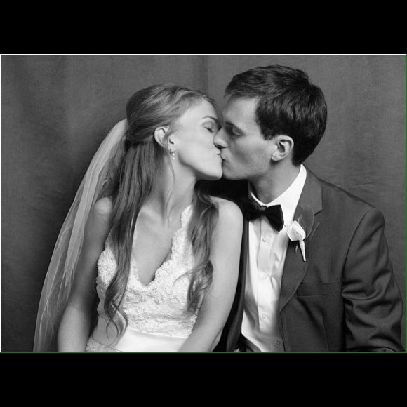 Meet your Buyer/Seller 💕 - Picture 2 of 3