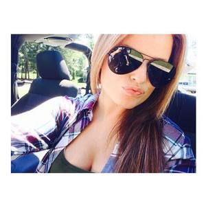 Meet your Posher, Kaitlin