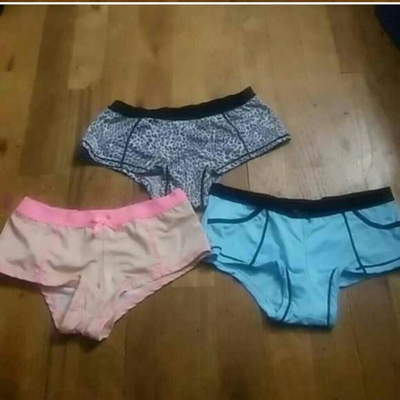 3 pairs of underwear never been worn