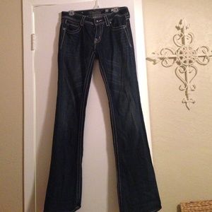 LIKE NEW Miss Me Bootcut Jeans