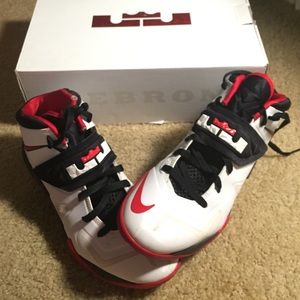 Nike Zoom Soldier VII