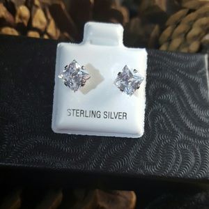2 pairs sterling silver stud earrings
