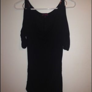 Quarter sleeve black, open shoulder shirt