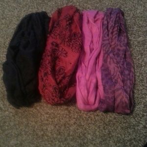 4 Infinity Scarves