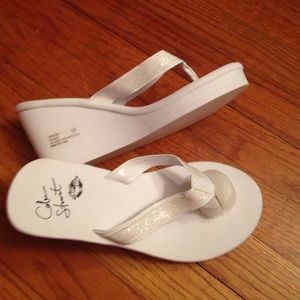 Victoria's Secret flip flops