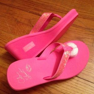 Victoria's Secret flip flops