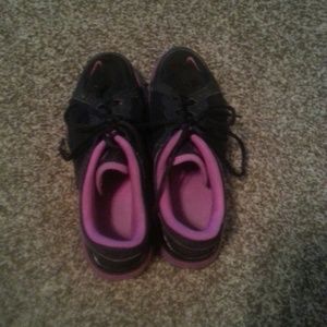 Nike Tennis Shoes