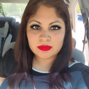 Meet your Posher, Celina