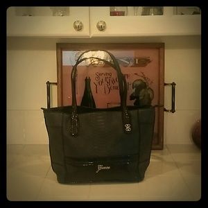 Guess purse