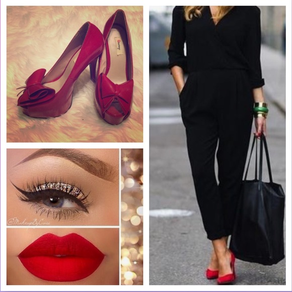 Sexy red Peep toe pumps 👠