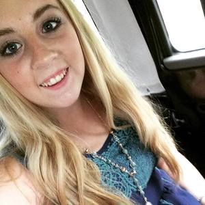 Meet your Posher, Adrianna