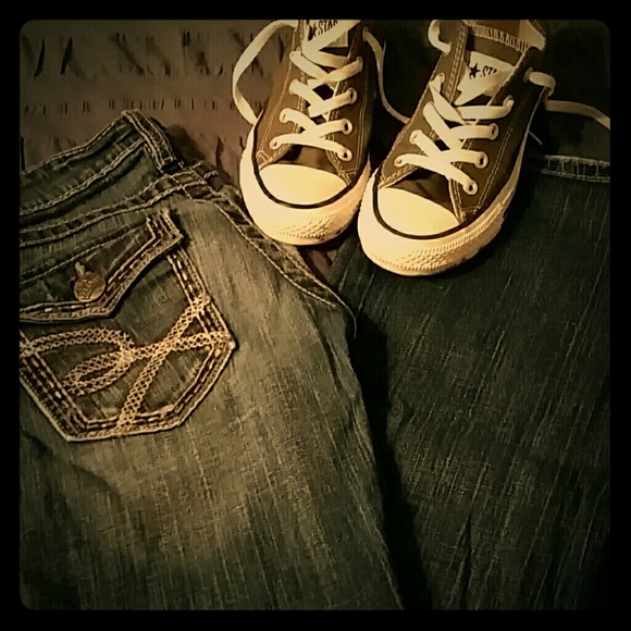 Dark wash BKE stellas