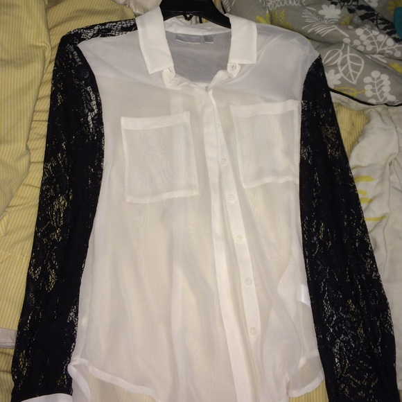 Bisou Bisou blouse - Picture 1 of 4