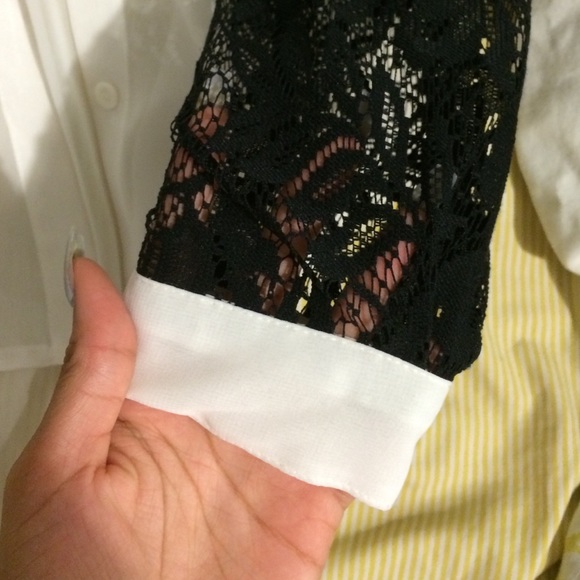 Bisou Bisou blouse - Picture 2 of 4