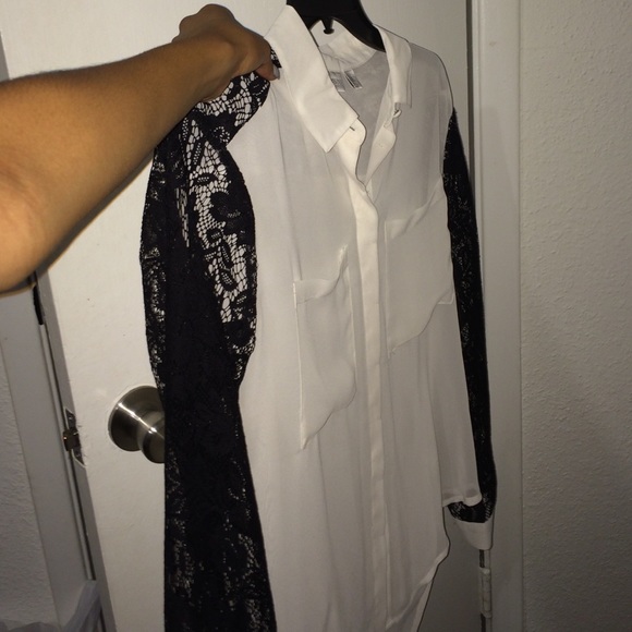 Bisou Bisou blouse - Picture 4 of 4