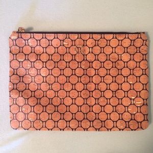 C wonder zip top pouch