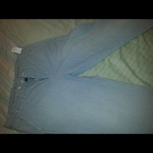 Gap broken in straight khaki