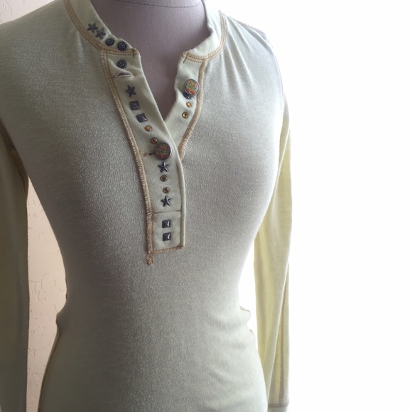 • Free People • Longsleeve Top - Picture 2 of 4