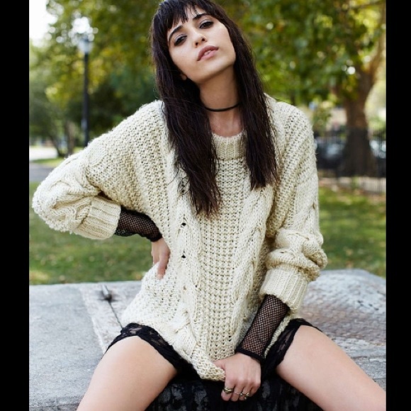 UNIF Sweaters - NWT S UNIF Reverb Cream Cable Knit Sweater