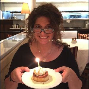 Meet your Posher, Sona