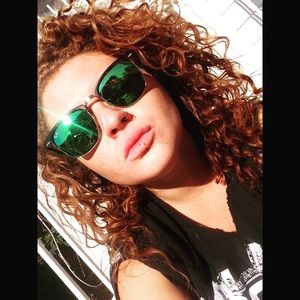 Meet your Posher, Rebecca