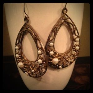 Gold and peal earrings