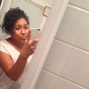 Meet your Posher, Sonia