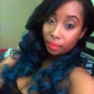 Meet your Posher, Camisha