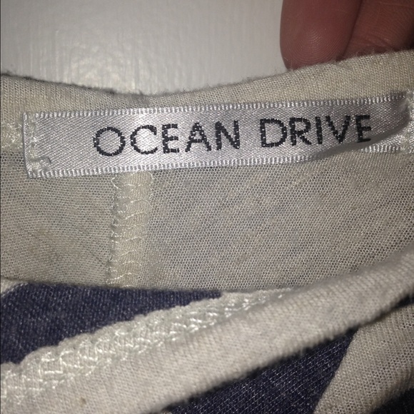 Cover up - Picture 3 of 3