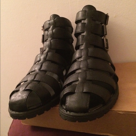 ‼️SALE‼️NWOT Black Sandal Boots/ Strappy Booties