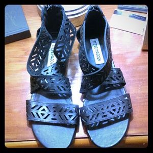 Final price!!Steve madden sandals