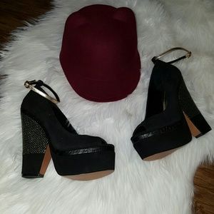 Suede platform shoes