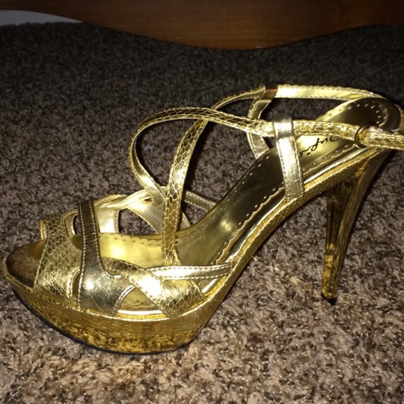 Gold - Picture 3 of 3