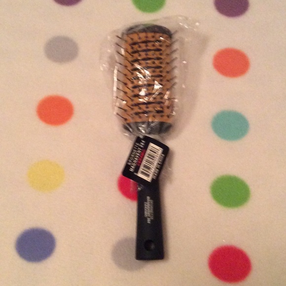 Spornette hair brush