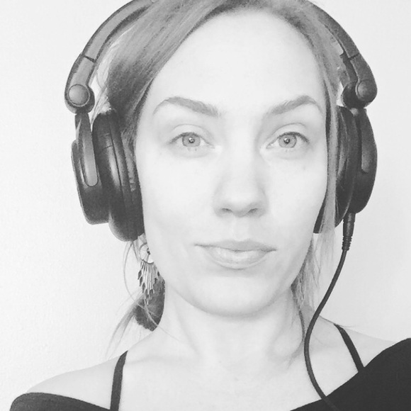 Meet your Posher, Elizabeth - Picture 8 of 8