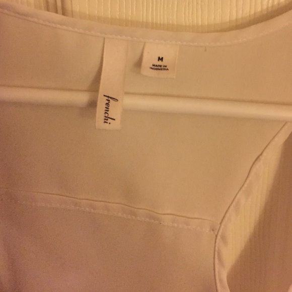 Sold in bundle. Off-white top. Long tank/tunic - Picture 2 of 3