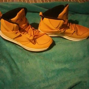 Yellow Jordan Flights