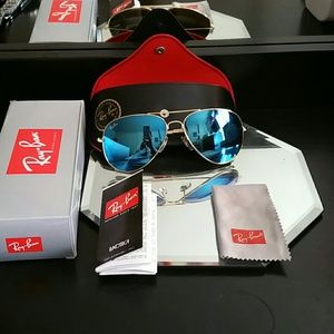 58mm ray-ban aviator gold frame light  blue lens